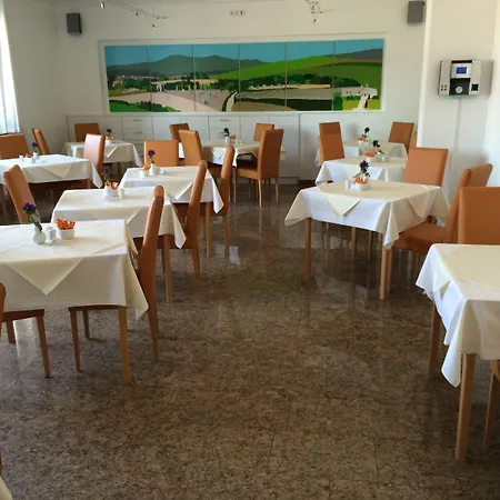 Hotel Garni Arte 3*